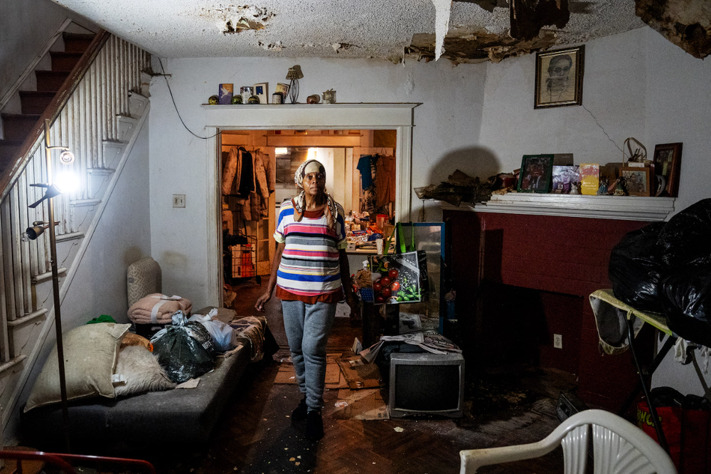 How Older Women Learn to Optimize Their Way Through Decline